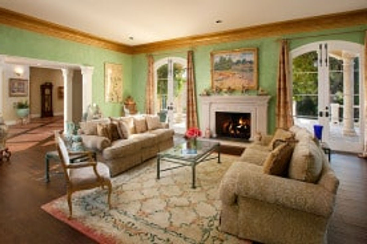 Venetian plaster finish by Rainbow Custom Painting